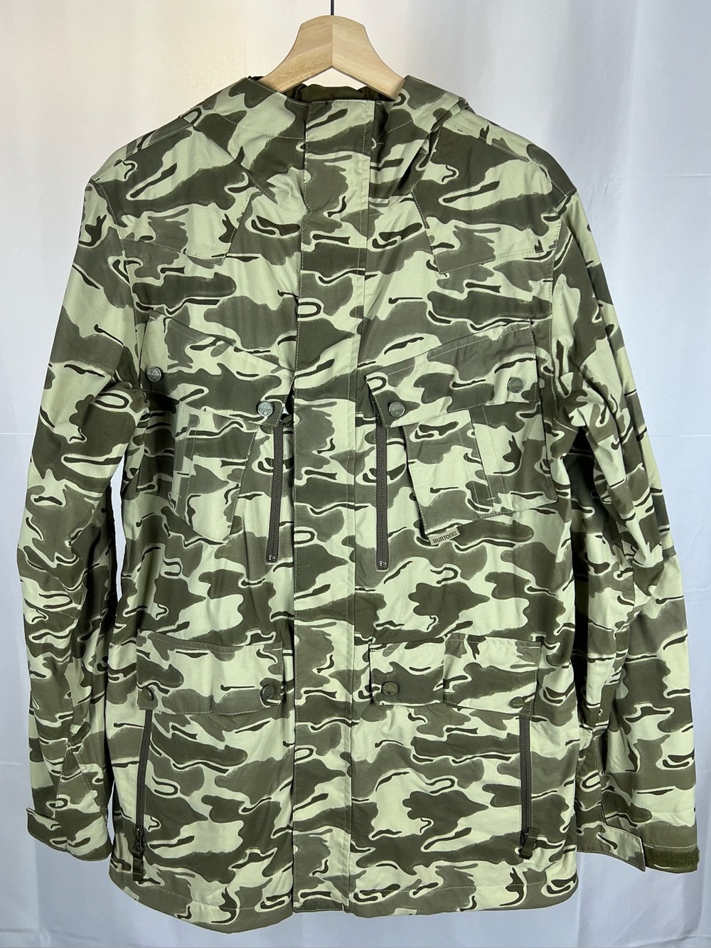 Burton Dryride Traction Snowboard & Ski Jacket Mens Small Utility Pockets Camo